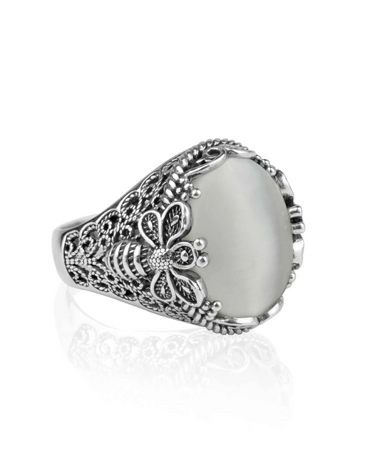 Filigree Art Bee Detailed Mother Of Pearl Gemstone Women Silver Statement Ring