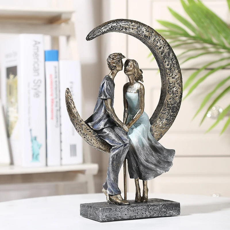 Romantic Moonlight Couple Statue Resin Date Lovers Sculpture