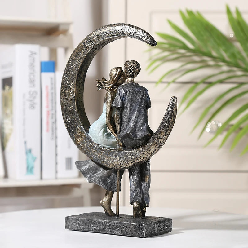 Romantic Moonlight Couple Statue Resin Date Lovers Sculpture