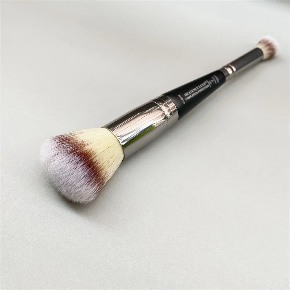 Double-ended COMPLEXION PERFECTION Makeup Brush