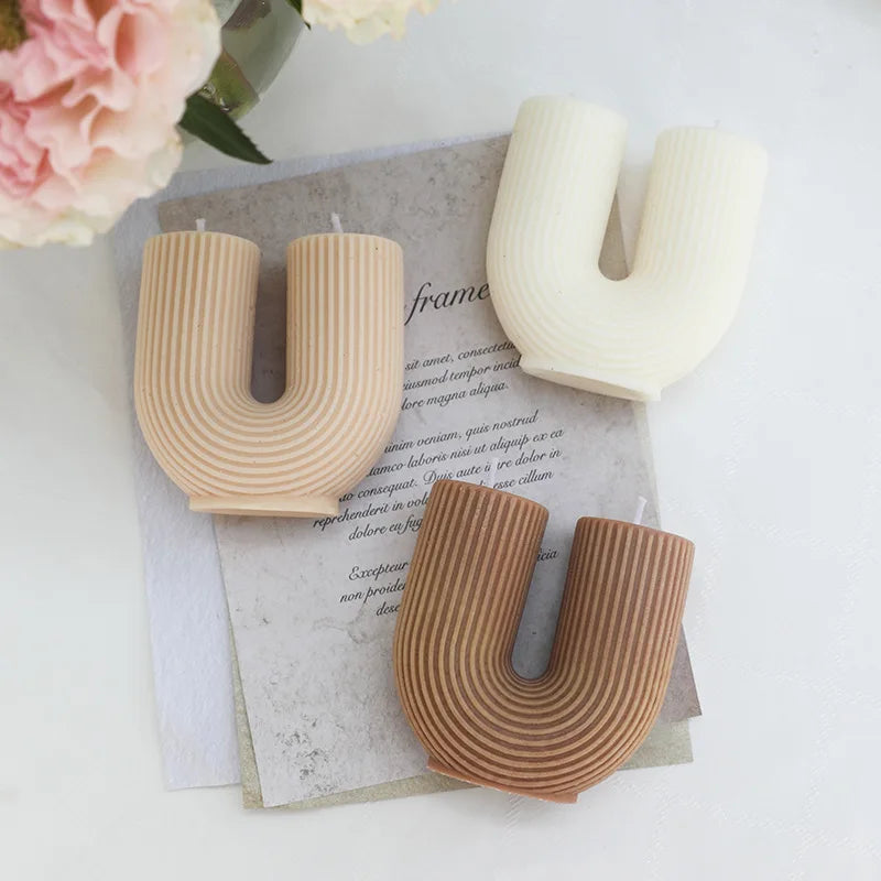 Decorative U-Shaped Geometric Scented Candles