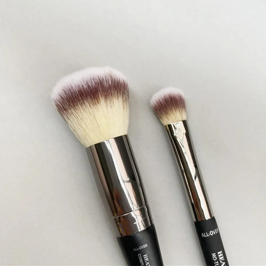 Double-ended COMPLEXION PERFECTION Makeup Brush