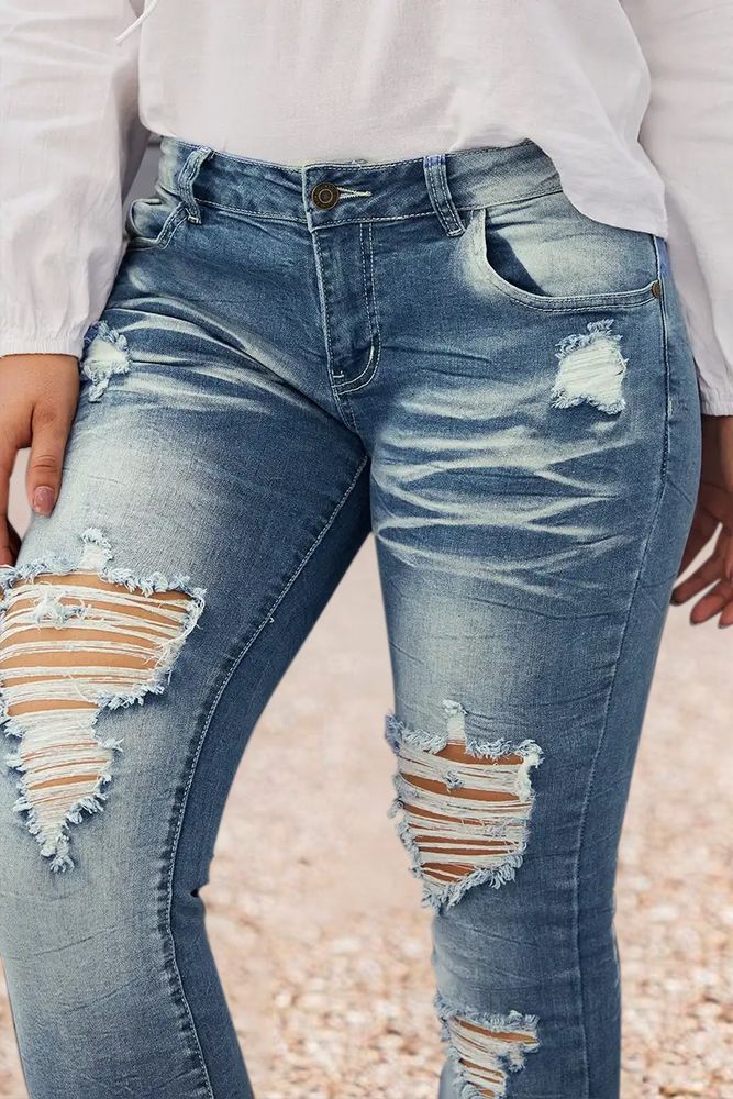 Ripped Low Waist Bootcut Jeans